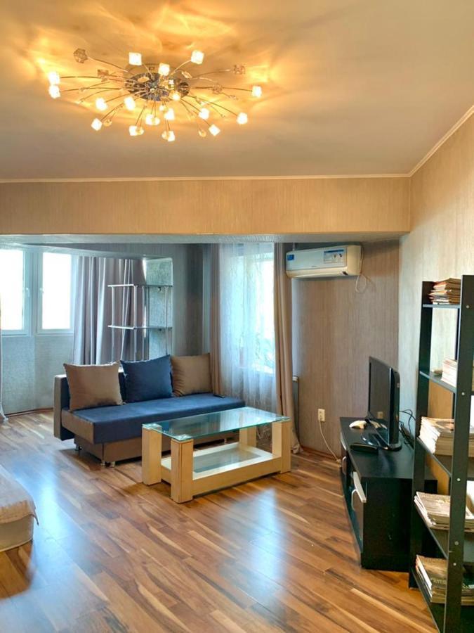 Apartment In Street Kievskaya 49 Bișkek Exterior foto